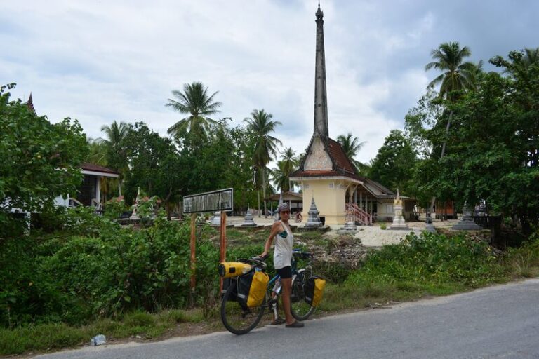 9 Easy Destinations for Bike Touring Beginners